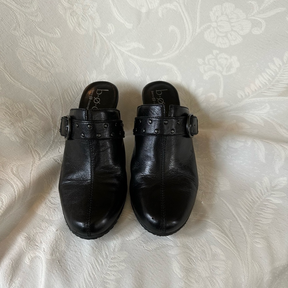 b.o.c by Born black leather slide on booties 7m